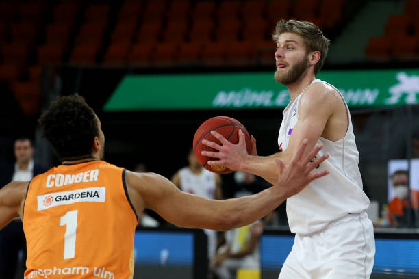 在评估桑乔 在评估桑乔