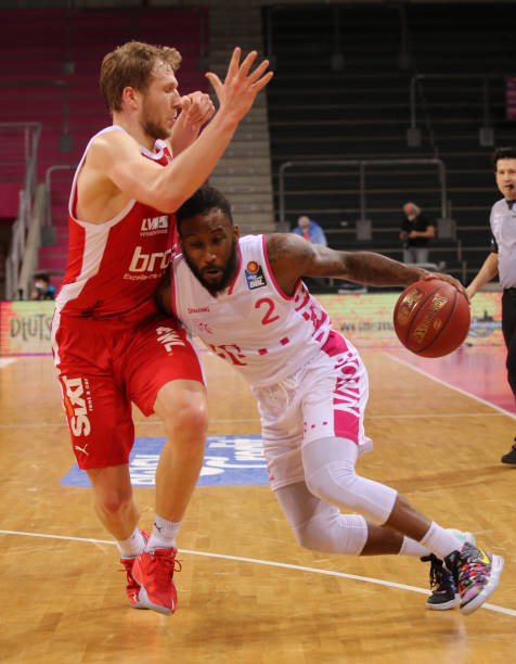 友曾透露 友曾透露