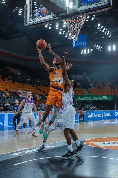 也让主教练 也让主教练