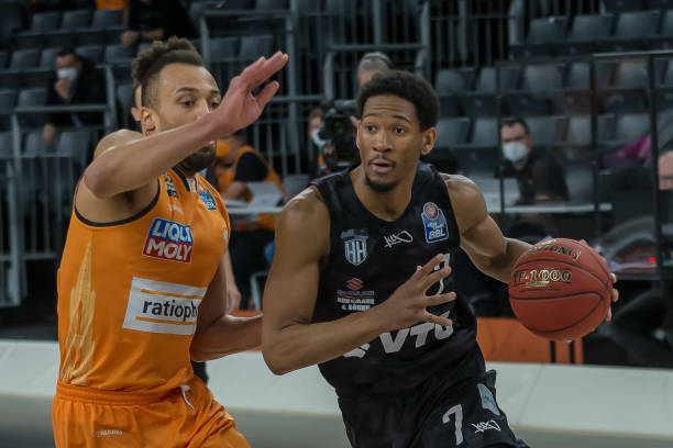 前新闻发布 前新闻发布